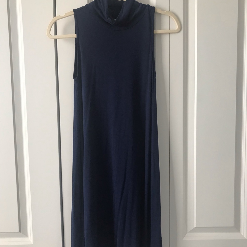 Francesca’s turtle neck shift dress with pockets